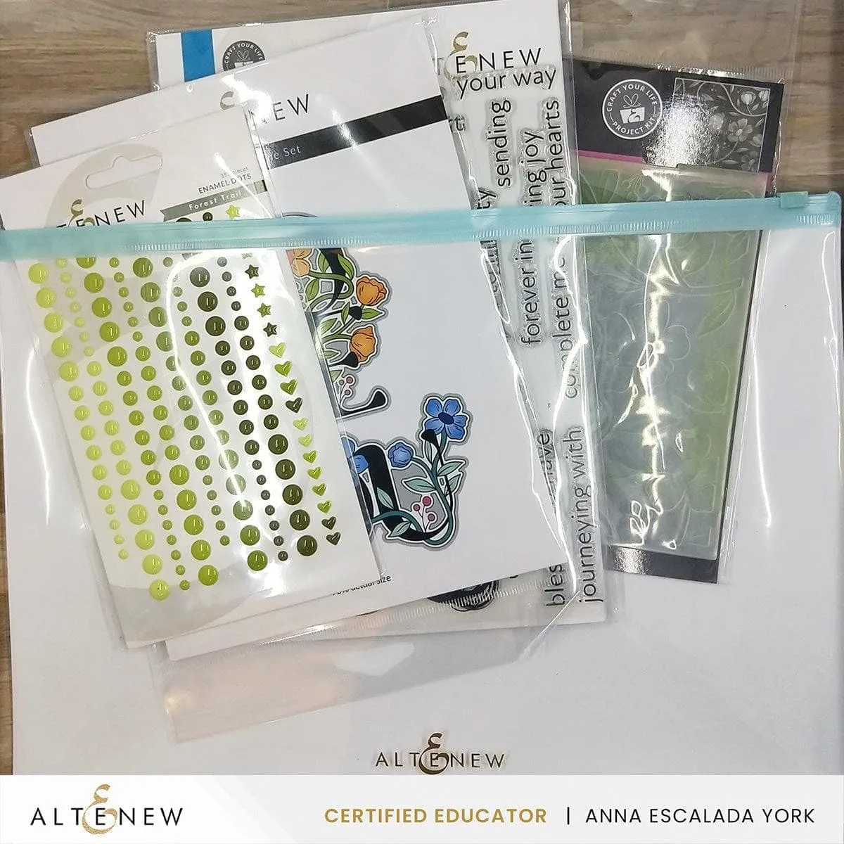 Blue Zip 'n' Keep Pouches Bundle (24 pcs)